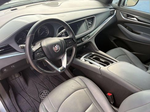 Used 2024 Buick Enclave Essence w/ Sport Touring Edition FWD image 4