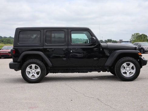 Used 2023 Jeep Wrangler Unlimited Sport AWD/4WD image 7
