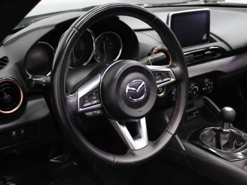 Used 2016 MAZDA MX-5 Miata Club w/ Brembo/BBS Package RWD image 12