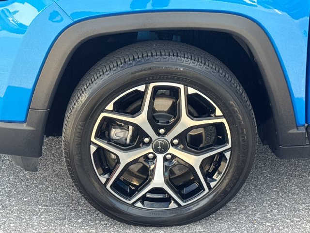 Used 2025 Jeep Compass Limited AWD/4WD image 26