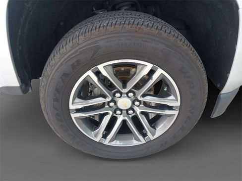 Used 2019 Chevrolet Colorado LT w/ LT Convenience Package image 10