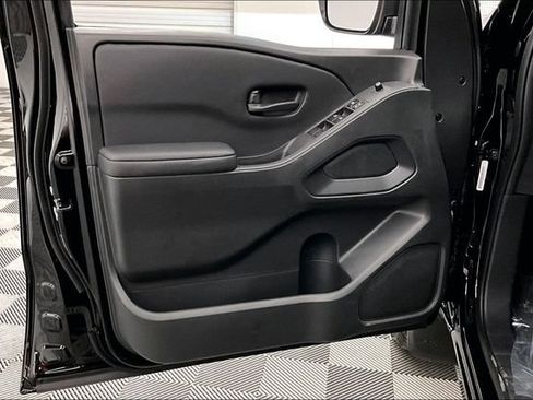 New 2026 Nissan Frontier SV w/ All-Weather Content Package AWD/4WD image 33