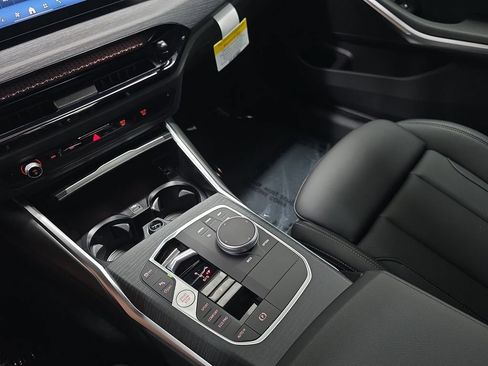 New 2026 BMW 330i Sedan w/ M Sport Package RWD image 19