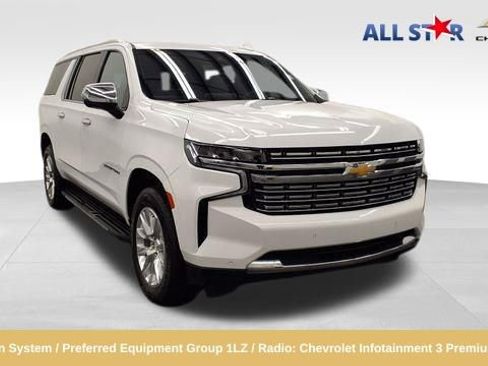 Used 2023 Chevrolet Suburban Premier image 1