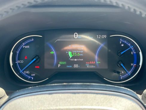 Used 2019 Toyota RAV4 XSE w/ XSE Weather Package AWD/4WD image 34