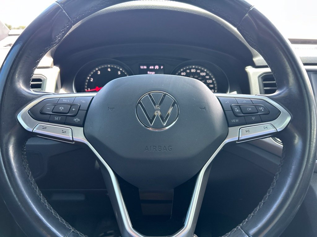 Used 2020 Volkswagen Atlas Cross Sport SE w/ Panoramic Sunroof Package FWD image 25