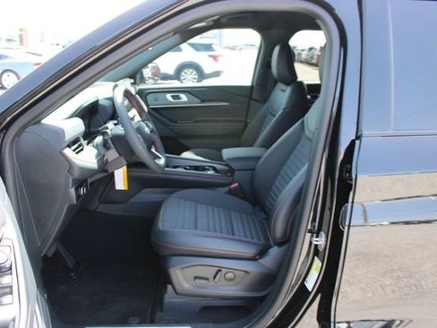 New 2026 Ford Explorer ST-Line w/ ST-Line Street Pack AWD/4WD image 7