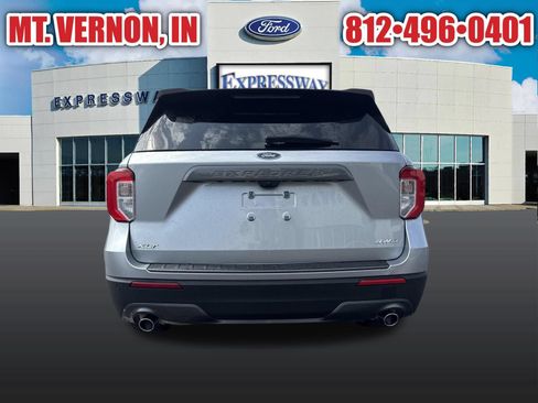 Used 2024 Ford Explorer XLT w/ Equipment Group 202A AWD/4WD image 5