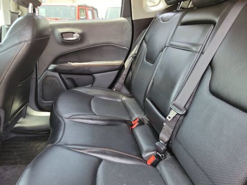 Used 2019 Jeep Compass Limited AWD/4WD image 11
