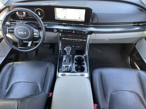 Certified 2022 Kia Carnival SX Prestige image 8