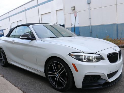 Used 2018 BMW M240i M240i 2dr Convertible image 4