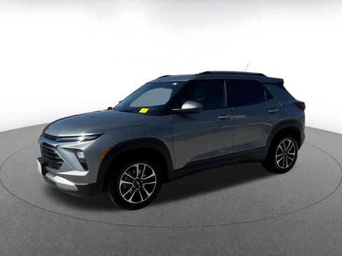 Used 2025 Chevrolet TrailBlazer LT image 8
