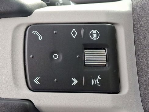 Used 2024 Land Rover Defender 110 S image 23