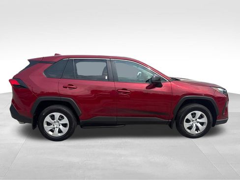 Used 2024 Toyota RAV4 LE AWD/4WD image 7