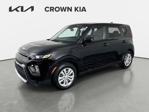 Certified 2022 Kia Soul LX FWD image 1