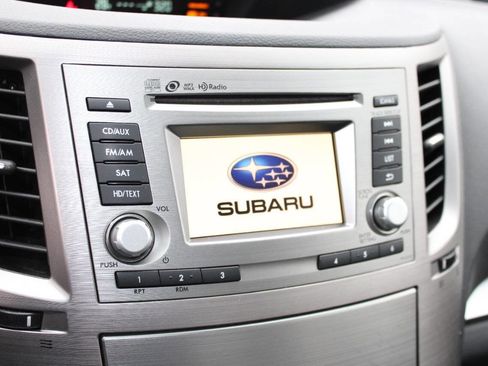 Used 2014 Subaru Legacy 2.5i Premium image 15