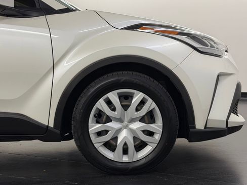 Used 2021 Toyota C-HR LE image 24