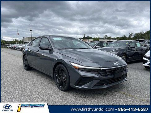 New 2026 Hyundai Elantra SEL Sport FWD image 1