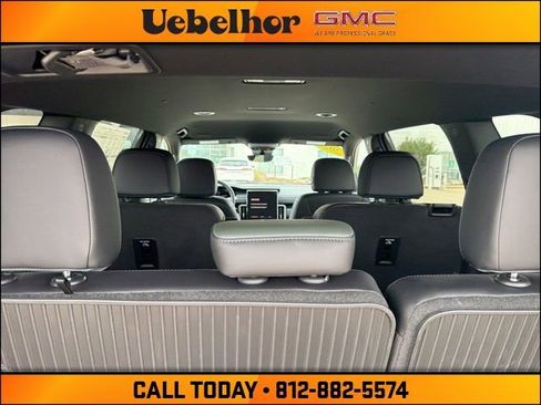 New 2026 GMC Acadia AT4 w/ Luxury Package AWD/4WD image 13