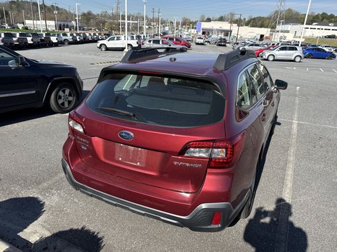 Used 2019 Subaru Outback 2.5i image 9