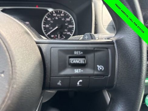 Used 2024 Nissan Rogue S FWD image 19