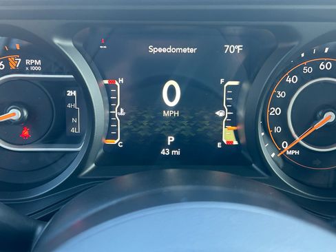 New 2025 Jeep Gladiator Willys image 14