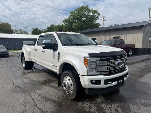 Used 2017 Ford F450 Platinum w/ Platinum Ultimate Package AWD/4WD image 5