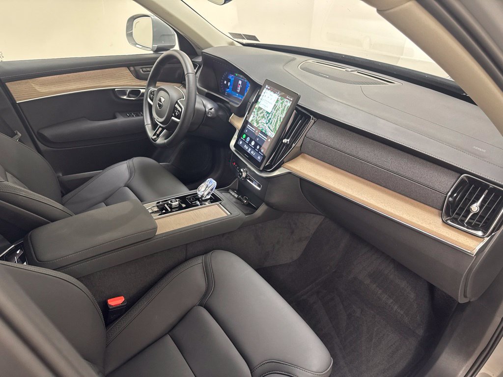 Used 2026 Volvo XC90 B5 Plus w/ Protection Package AWD/4WD image 20