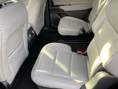 New 2026 Ford Explorer Active w/ Active Comfort Package image 17