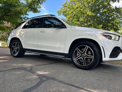 Used 2021 Mercedes-Benz GLE 450 4MATIC image 3