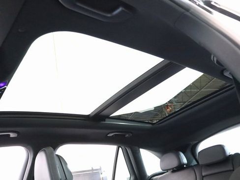 Used 2024 Mercedes-Benz GLC 43 AMG GLC 43 AMG image 10