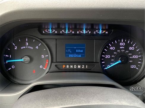 Used 2023 Ford E-450 and Econoline 450 Super Duty w/ Power Windows & Locks Group RWD image 29