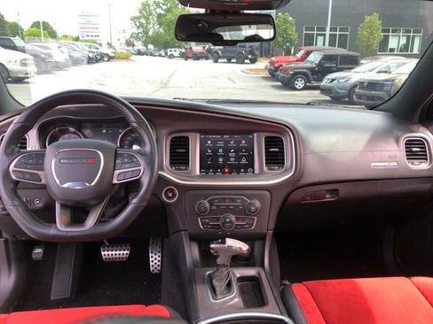 Used 2022 Dodge Charger Scat Pack w/ Dynamics Package RWD image 15