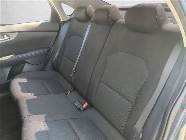 Used 2021 Kia Forte LXS FWD image 16