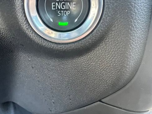 Used 2025 Chevrolet Silverado 1500 W/T image 22