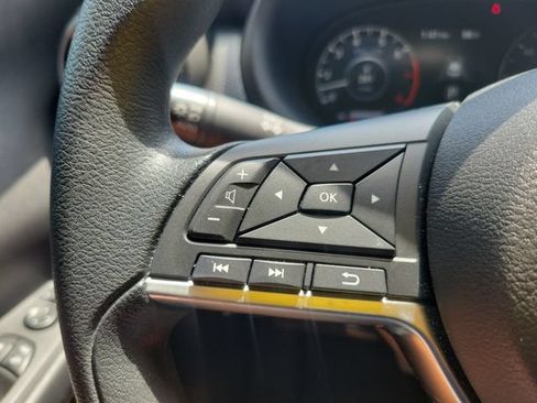 Used 2024 Nissan Kicks SV FWD image 12