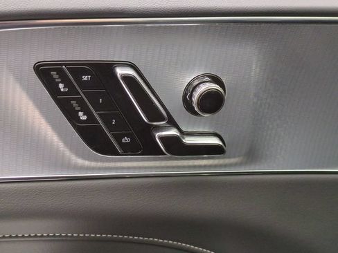 Certified 2024 Cadillac Lyriq Tech w/ Driver Assist Package AWD/4WD image 18