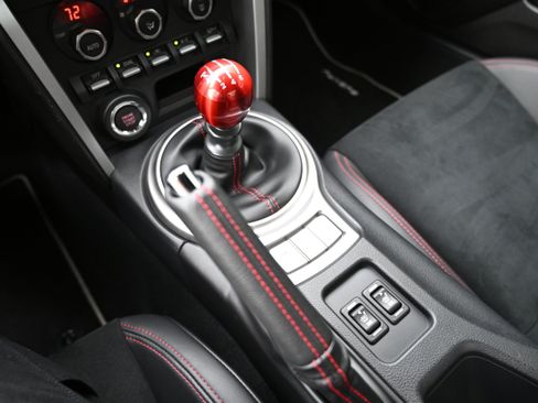 Used 2014 Subaru BRZ Limited image 30