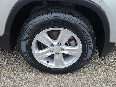 Certified 2022 Chevrolet Trax LT w/ LT Convenience Package image 10