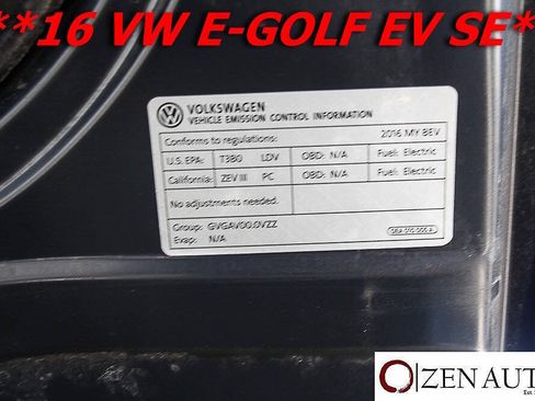Used 2016 Volkswagen e-Golf SE FWD image 52