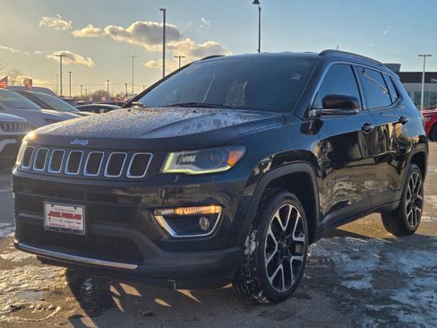 Used 2019 Jeep Compass Limited w/ Safety & Security Group AWD/4WD image 4