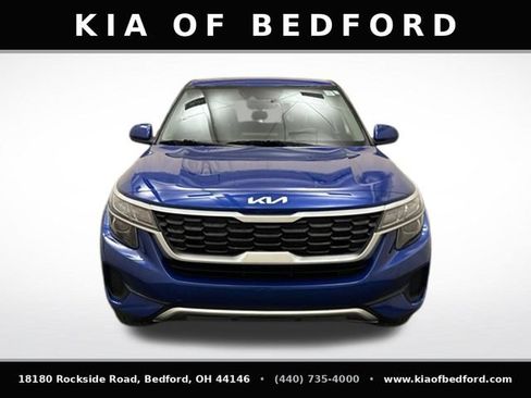Certified 2023 Kia Seltos LX AWD/4WD image 2