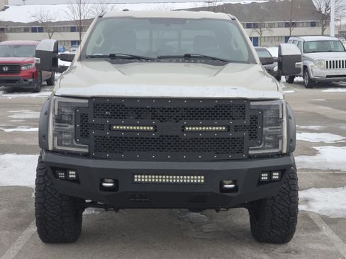 Used 2017 Ford F250 XLT w/ XLT Premium Package image 3