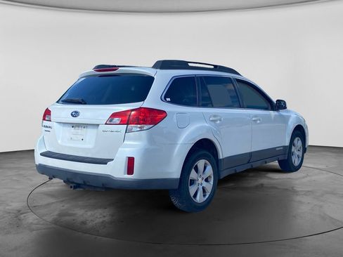 Used 2011 Subaru Outback 2.5i Premium w/ All-Weather Pkg AWD/4WD image 7