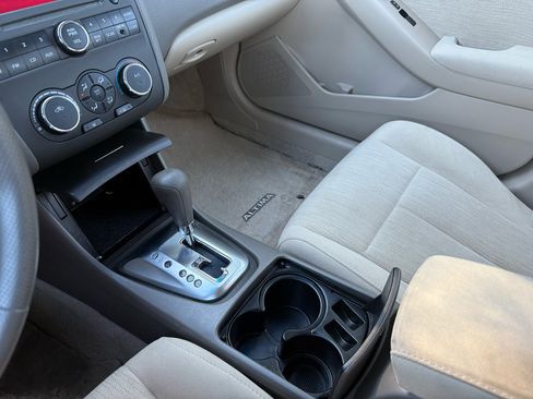 Used 2010 Nissan Altima 2.5 S image 37