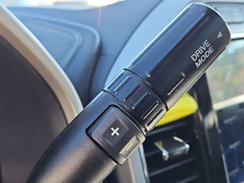 Used 2022 Ford F250 Lariat w/ Black Appearance Package image 17