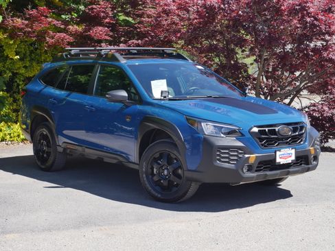 Used 2025 Subaru Outback Wilderness AWD/4WD image 32