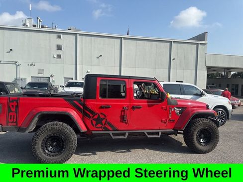 Used 2024 Jeep Gladiator Sport AWD/4WD image 11
