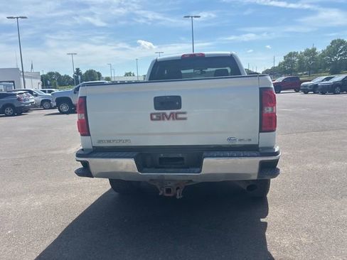 Used 2017 GMC Sierra 2500 SLE w/ HD SLE Preferred Plus Package AWD/4WD image 10