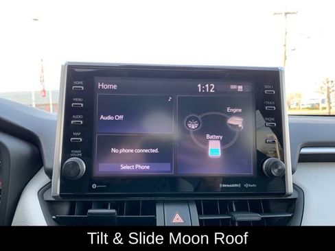 Used 2022 Toyota RAV4 XLE w/ Convenience Package image 22